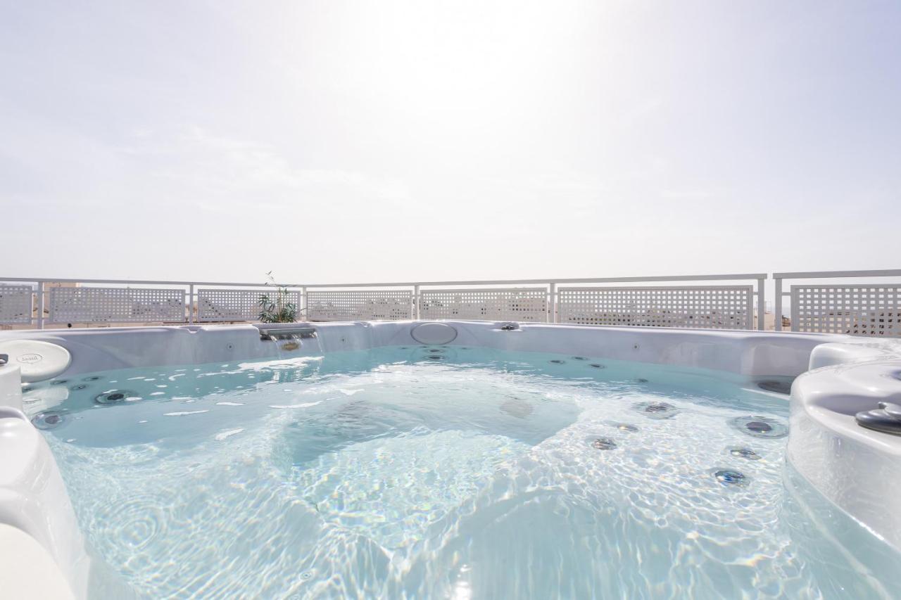 Terraza Mar Y Montaña Nerja
