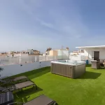 Terraza Mar Y Montana