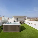 Terraza Mar Y Montana